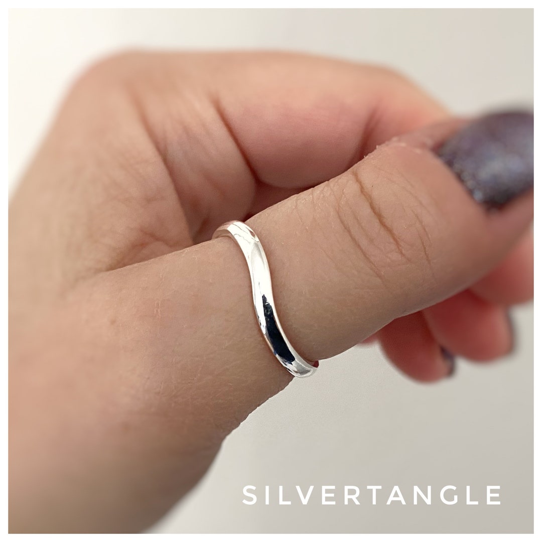 Smooth Silver Wavy Hallmarked Thumb Ring