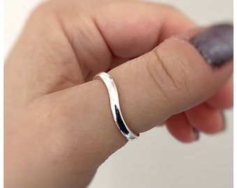 Smooth Silver Wavy Hallmarked Thumb Ring - Silver Wavy Thumb Ring - Smooth Wavy Thumb Ring - Sterling Silver Thumb Ring - Silver Ring