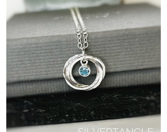 Collar de marzo - Collar de anillo trenzado - Collar de piedra de nacimiento - Collar de piedra de nacimiento de plata - Joyería de piedra de nacimiento de marzo