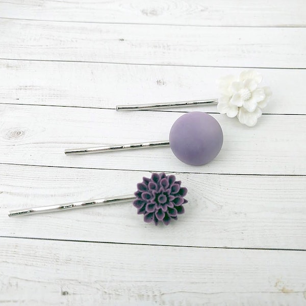 SALE - Purple , and White Hair Pins, Girls Hair Clips, Flower Hair Pins, Floral Pins, Accessory for Her, Lilac Floral Bobby Pins