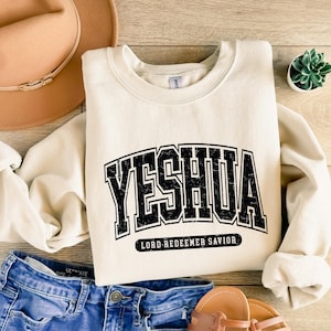 vintage sweat Yeshua, sweat chrétien Yeshua, sweat religieux, vêtements esthétiques pour la foi, pull verset de la Bible, vêtements de Jésus
