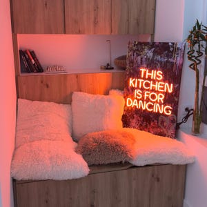 Pop Art Neon, Neon Painting Art, Home Decor Accent, Neon Bust Wall Art, LED Quote Canvas, LED Canvas Decor, Pop Art Led Sign, Art Gift