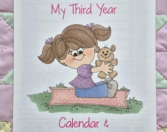 Kleines Mädchen drittes Jahr Kalender und Erinnerungsbuch ~ 13 Monate Kalender - Personalisiert