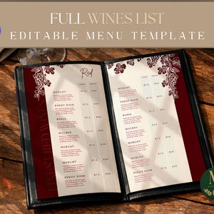 Può includere: Un modello di menu aperto con il testo "FULL WINES LIST EDITABLE MENU TEMPLATE". Il menu presenta un elenco di vini rossi con nomi e prezzi. Il menu è in una copertina in pelle nera, su una superficie di legno.