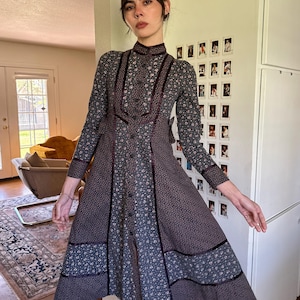 70s GUNNE SAX dress XS 5 / 1970s Gunne Sax black floral midi dress Gunne Sax brown floral midi dress black prairie dress extra small