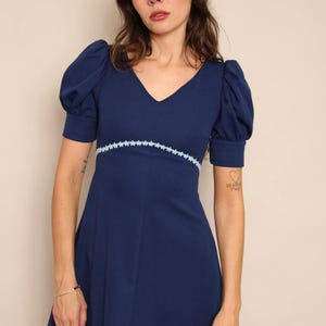 70s PUFF SLEEVE babydoll mini dress XS / 1970s blue babydoll dress blue mod mini dress with daisy flowers empire waist mini dress 60s 1960s
