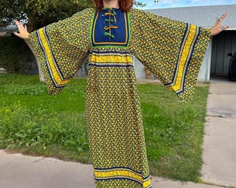 70s Bell Sleeve Calico Maxi Dress With Ribbon Bow Ties, Size S M