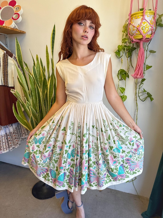 1950s Butterfly Print Dress: Pastel Floral Novelt… - image 2