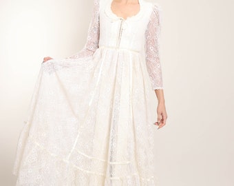 70s GUNNE SAX lace dress XS / Romantic Renaissance Bridal Collection cream lace victorian maxi dress prairie corset dress extra small 1970s