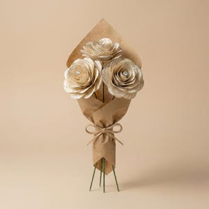 Rosa de página de libro con tallo | Rosa de papel vintage | Regalo para amantes de los libros | Aniversario, boda, San Valentín imagen 2