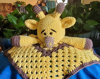 Amari (Handsome Boy) Giraffe Lovey