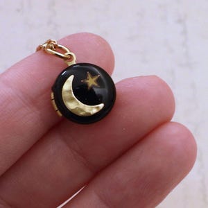 Vintage minimalist MOON and STAR locket necklace tiny petite photo locket charm cold enamel minimalist layering necklace cute jewelry gift