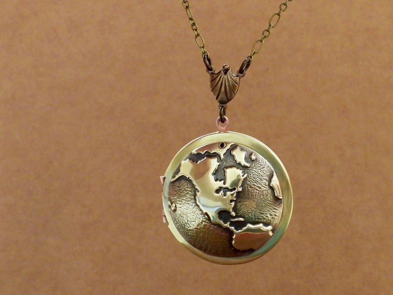 vintage world map locket necklace TRAVEL THE WORLD the earth locket traveler's locket large photo locket for women image 2