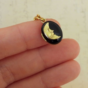 Tiny gold star locket necklace vintage brass locket cold enamel star charm petite photo locket charm necklace gift for women