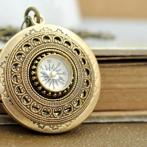 Working compass photo locket jewelry necklace GUIDANCE compass necklace gift for women functional jewelry gift