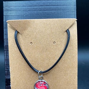 College sportkaart ketting