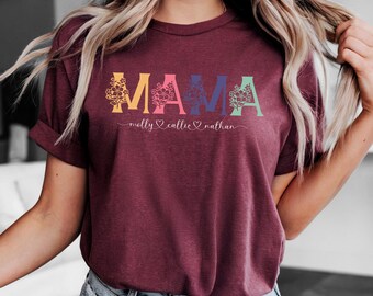T-shirt personalizzata "Floral Mama", regalo per la festa della mamma, maglietta con i nomi di famiglia, maglietta per la mamma, maglietta personalizzata per la festa della mamma, regalo per la mamma, estetica minimalista
