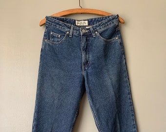 1990s St John's Bay Jeans / vintage 90's petite medium wash tapered leg high waist denim pants waist 28" in