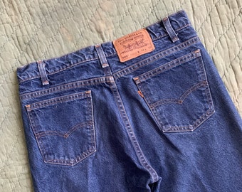 1980s Levi's 505 Orange Tab Jeans Made in USA / vintage 80's medium wash waist 32" in denim pants regular straight leg