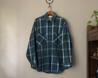 Vintage St. John's Bay Green & Blue Flannel Button Up Shirt / 1980's 1990's plaid cotton large tall