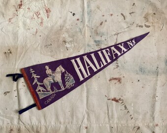 1950s Halifax Canada Felt Pennant / vintage antique 50’s souvenir wall hanging flag decor