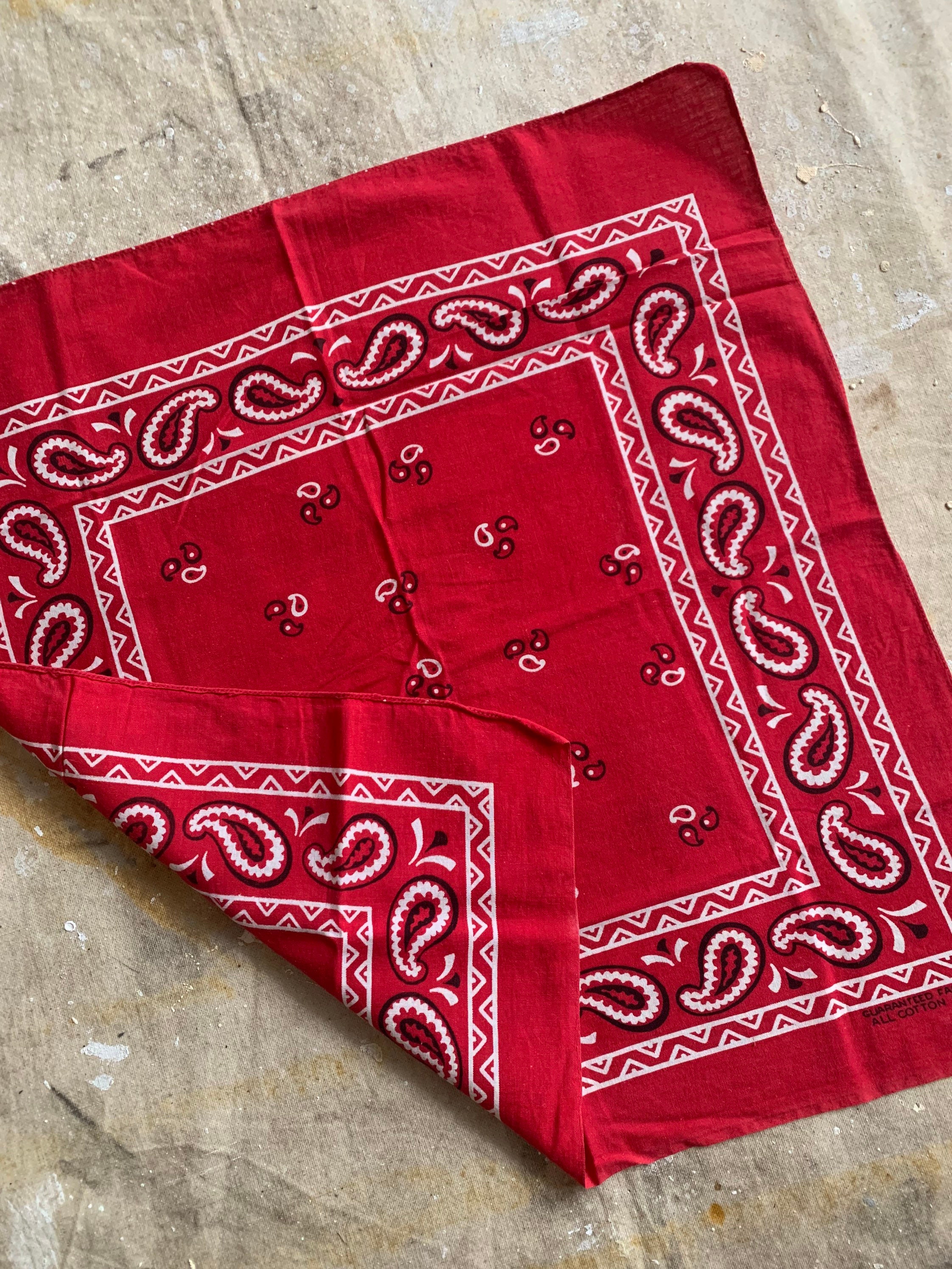 1960s Fast Color Red Cotton Bandana / Vintage 60s Self Edge Selvedge  Classic Bandanna Handkerchief Neckerchief Worn in Faded - Etsy Sweden