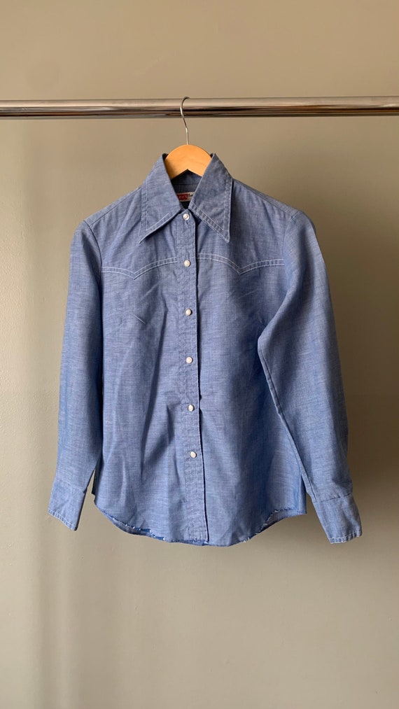Late 60s Early 70s Big E Levis for Gals Chambray Blouse / | Etsy