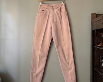 1990s Dust Pink Tapered Leg LEE Jeans / vintage 90’s high waist Lee Riveted denim pants waist 26” in