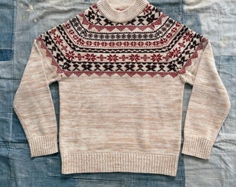 Vintage 1970s Fair Isle Pullover Sweater Small / 70’s tan brown red winter pattern design jumper size S