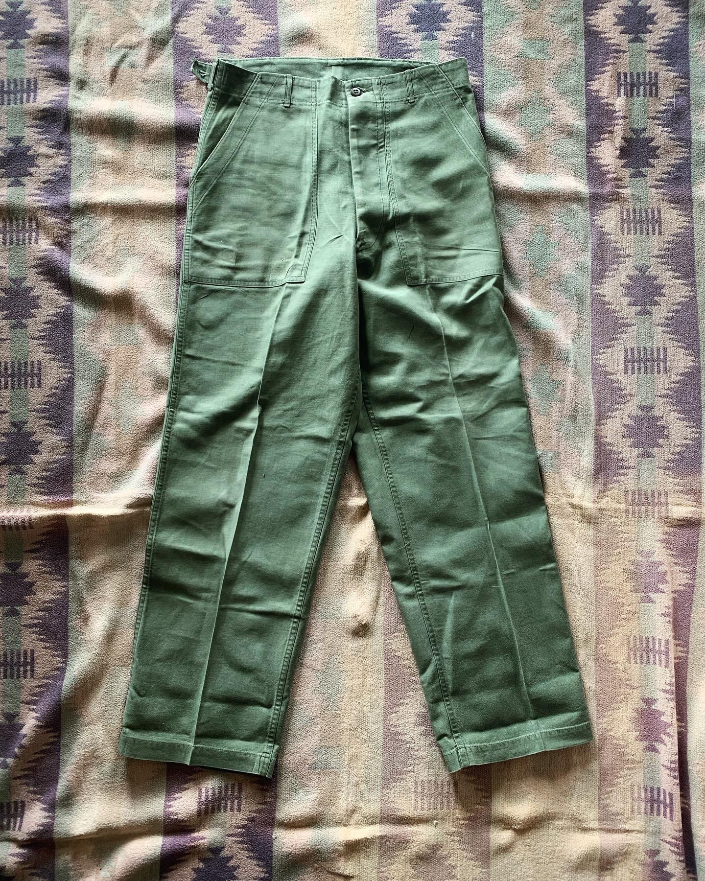 olive green army pants
