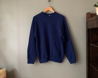 1990s Fruit of the Loom Dark Blue Raglan Sweatshirt XL / vintage 90’s pullover crewneck sweater made in USA