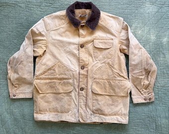 Vintage 1950s Spiegel Tan Canvas Hunting Jacket - Medium / 50’s distressed worn in beige faded hunting coat with game pouch