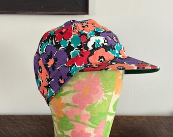 Vintage 1970s Kromer Floral Cap / 70’s colorful flowers rare pattern 6 panel hat size 7 1/4 - 58