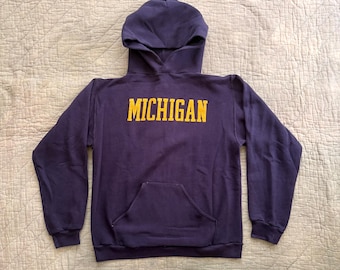 Vintage 1970s University of Michigan Hoodie - Small / 70’s navy blue hooded sweatshirt Russell Athletic made in USA