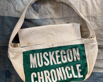 Vintage Newspaper Bag, Newsboy Bag, 1970s Newspaper Bag, Shoulder
