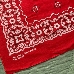 1960s Bright Red Bandanna All Cotton Fast Color RN 14193 / vintage 50’s 60’s bandana neckerchief handkerchief one self edge selvedge