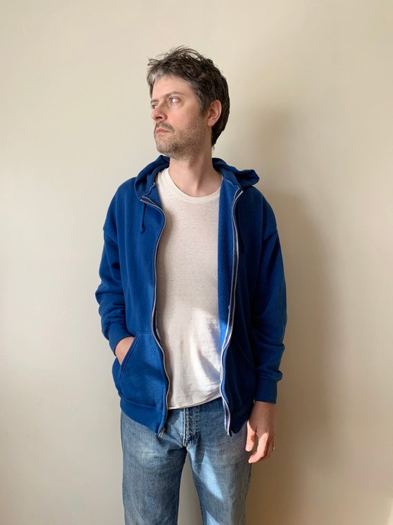 1980s Berry Blue Basic Hoodie / Russell Jerzees Me
