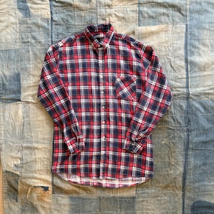 Vintage Classic Red & Blue Plaid Flannel / button up shirt large made in USA