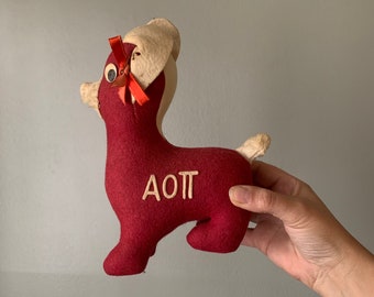 Mascota de peluche de la hermandad Alpha Omicron Pi, década de 1940-1950 / Juguete de peluche vintage de recuerdo de la hermandad de la Universidad de Alabama, años 40 y 50