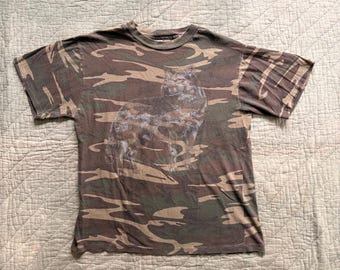 Vintage 1990s Camo Tee with Wolf Print - Large - 90’s camouflage t shirt single stitch worn in size L