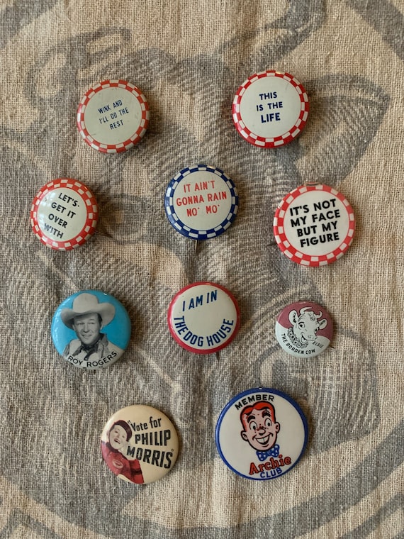 Vintage Carnival Novelty Pinbacks / 1940’s - 1950… - image 1