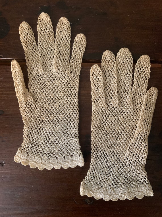 Antique 1900s Victorian Bridal Net Gloves / Edwar… - image 4