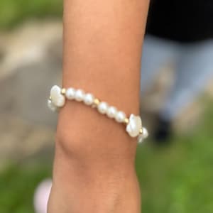 Gold Seashell Bracelet: Pearl Accents