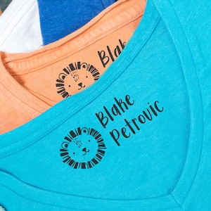 Timbro con nome per abbigliamento / etichettatura di tessuti e tessuti / ideale per l'uso in asili nido o scuole