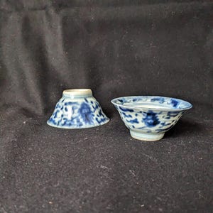 Antique Chinese Blue and White Glaze Porcelain Bowls Cups (2) Qing Dynasty 19th Century