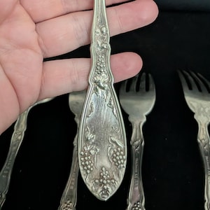 Antique William A. Rogers Set of Silverware in LA CONCORDE Pattern