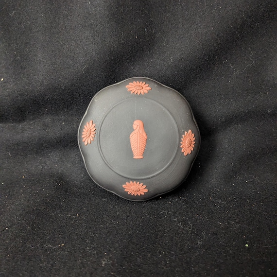Vintage Wedgwood Terra Cotta on Black Basalt Sarcophagus Canopic