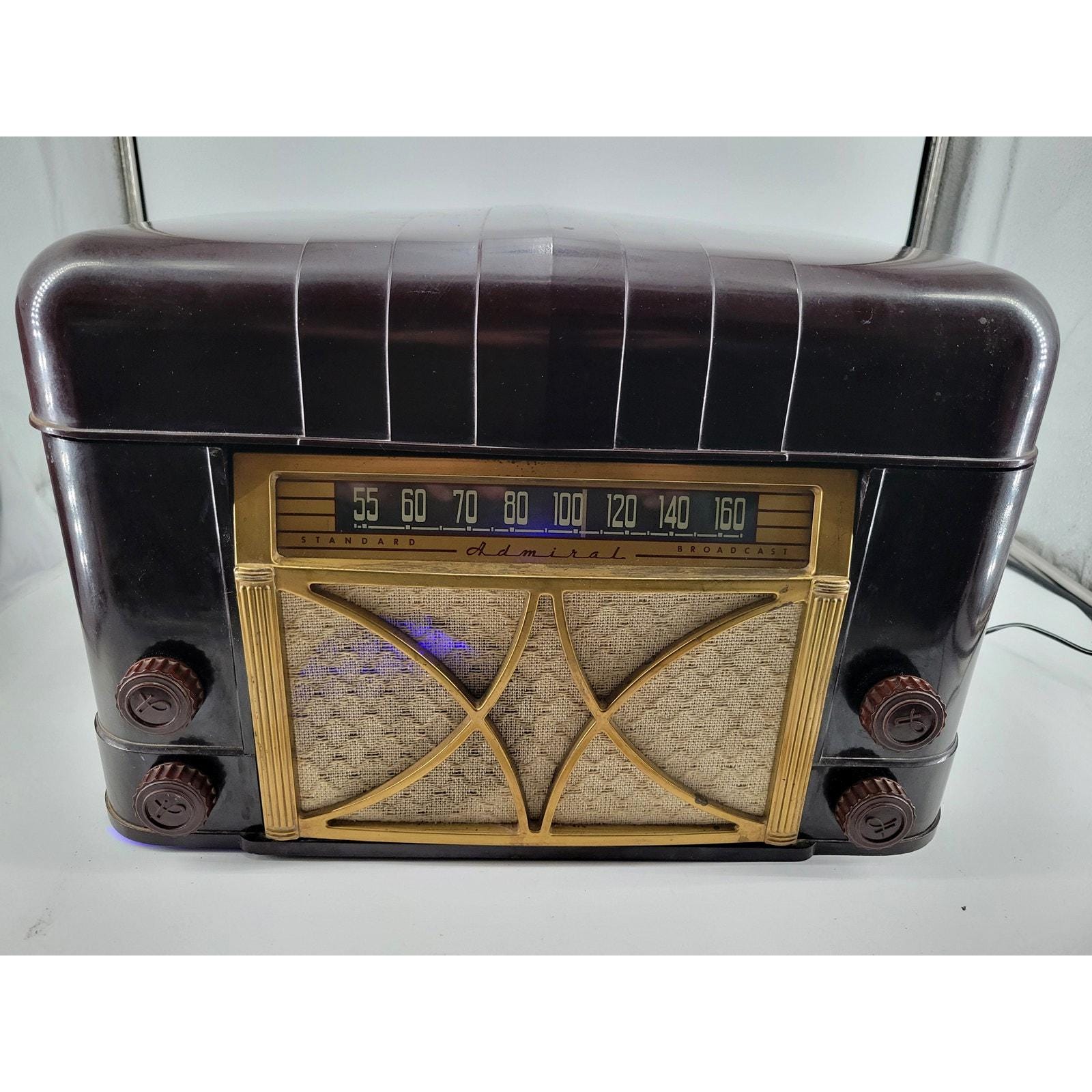 Admiral 7RT41N AM Radio and 78 Turntable Bakelite AUX Input