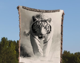White Tiger Blanket - Majestic Tiger Throw Blanket with Bold Black and White Design, Perfect for Animal Lovers and Home Decor