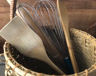 Vintage Handmade Egg Gathering Basket Farmhouse Primitive